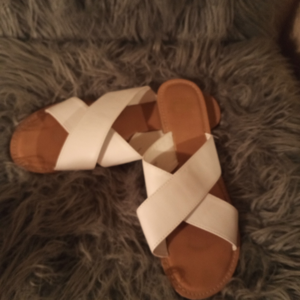 American eagle sandals